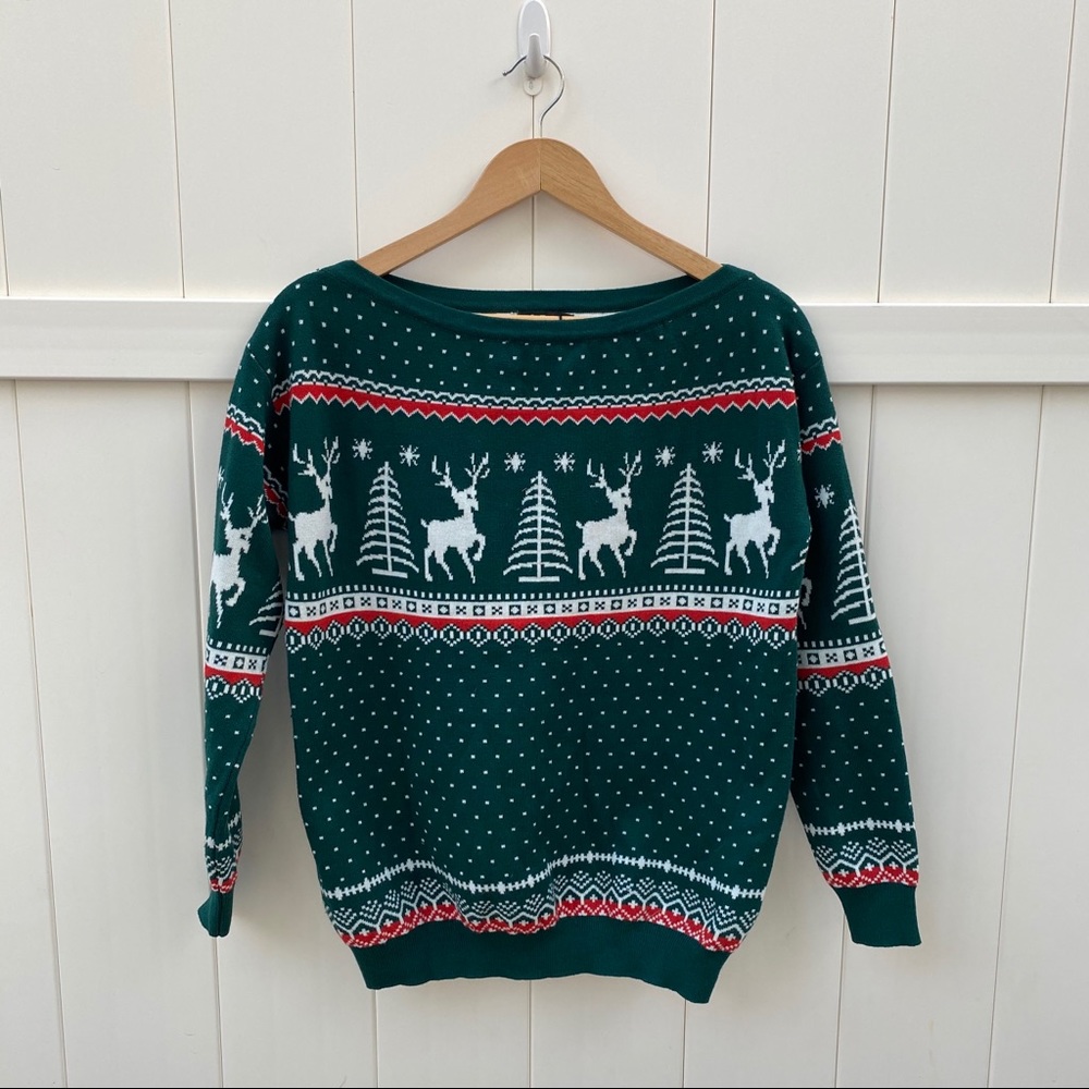 Christmas ugly sweater boat neck line sz S…
